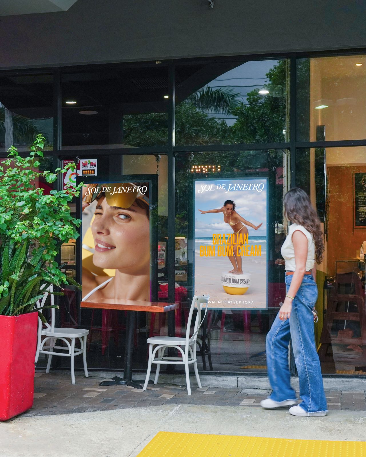 Digital Screen